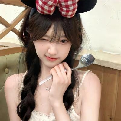 先婚后甜，顾总把厂花夫人宠上天